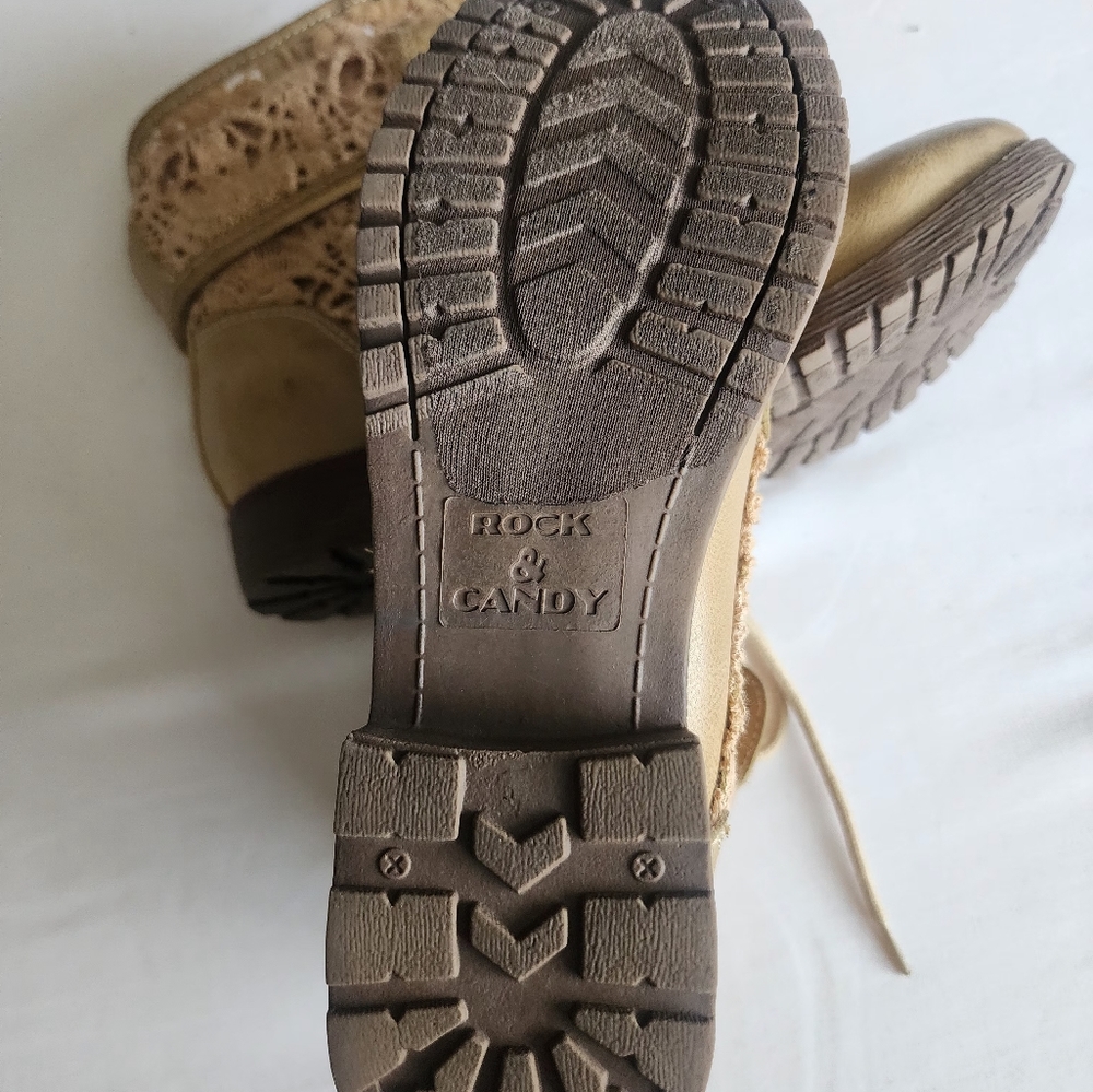 Lace booties